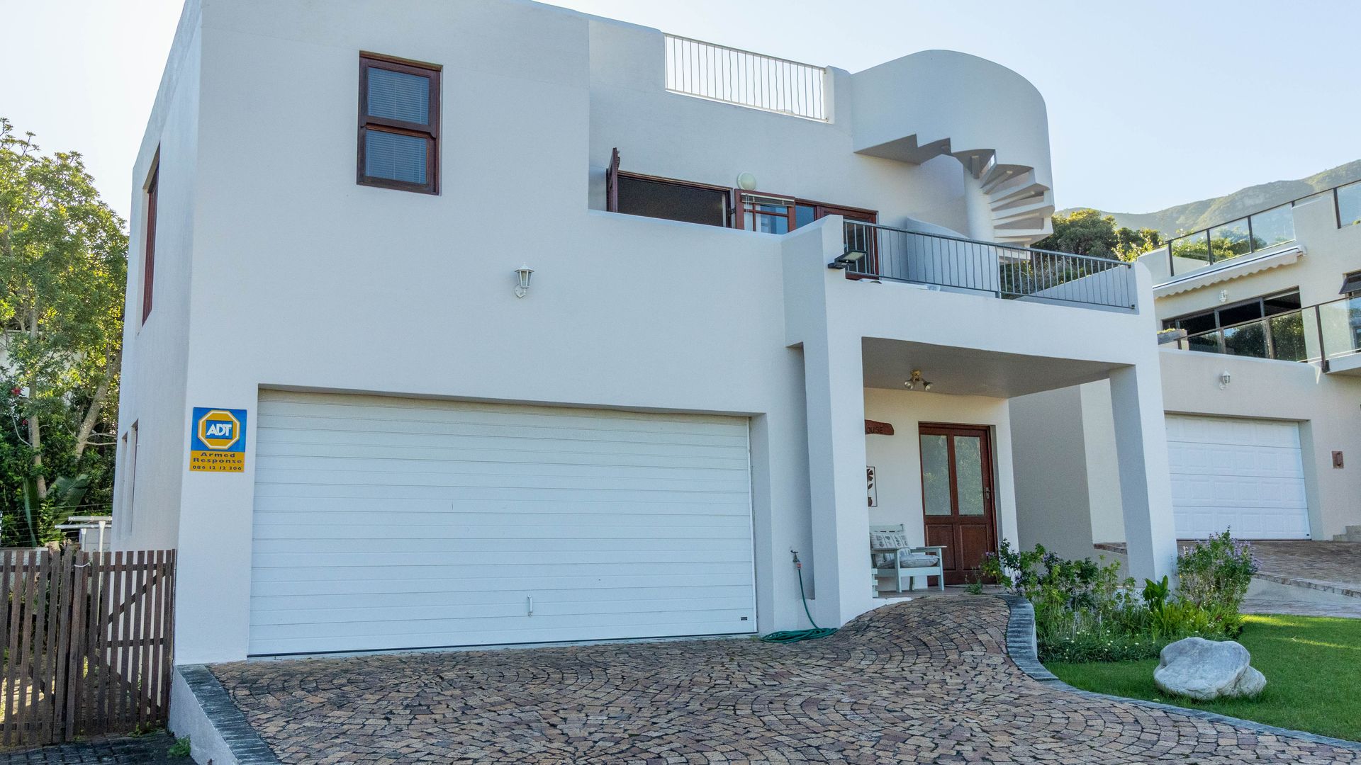  2 Dawson Village  Dawson Street, Onrustrivier, Hermanus 