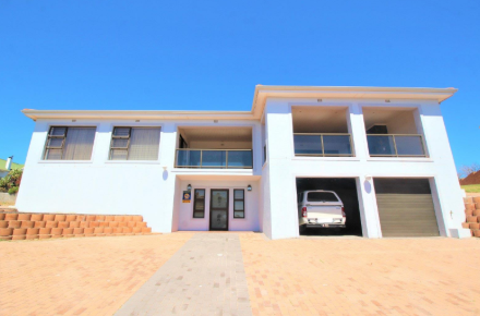 <!--[if BLOCK]><![endif]--> 9  Robben Street, Middedorp, Langebaan <!--[if ENDBLOCK]><![endif]-->