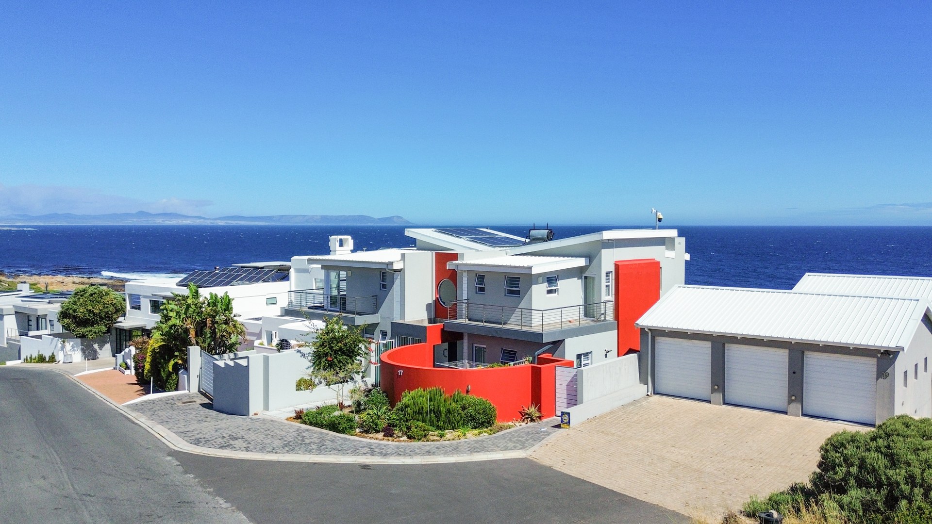 <!--[if BLOCK]><![endif]--> 17  Alikreukel , Vermont, Hermanus <!--[if ENDBLOCK]><![endif]-->