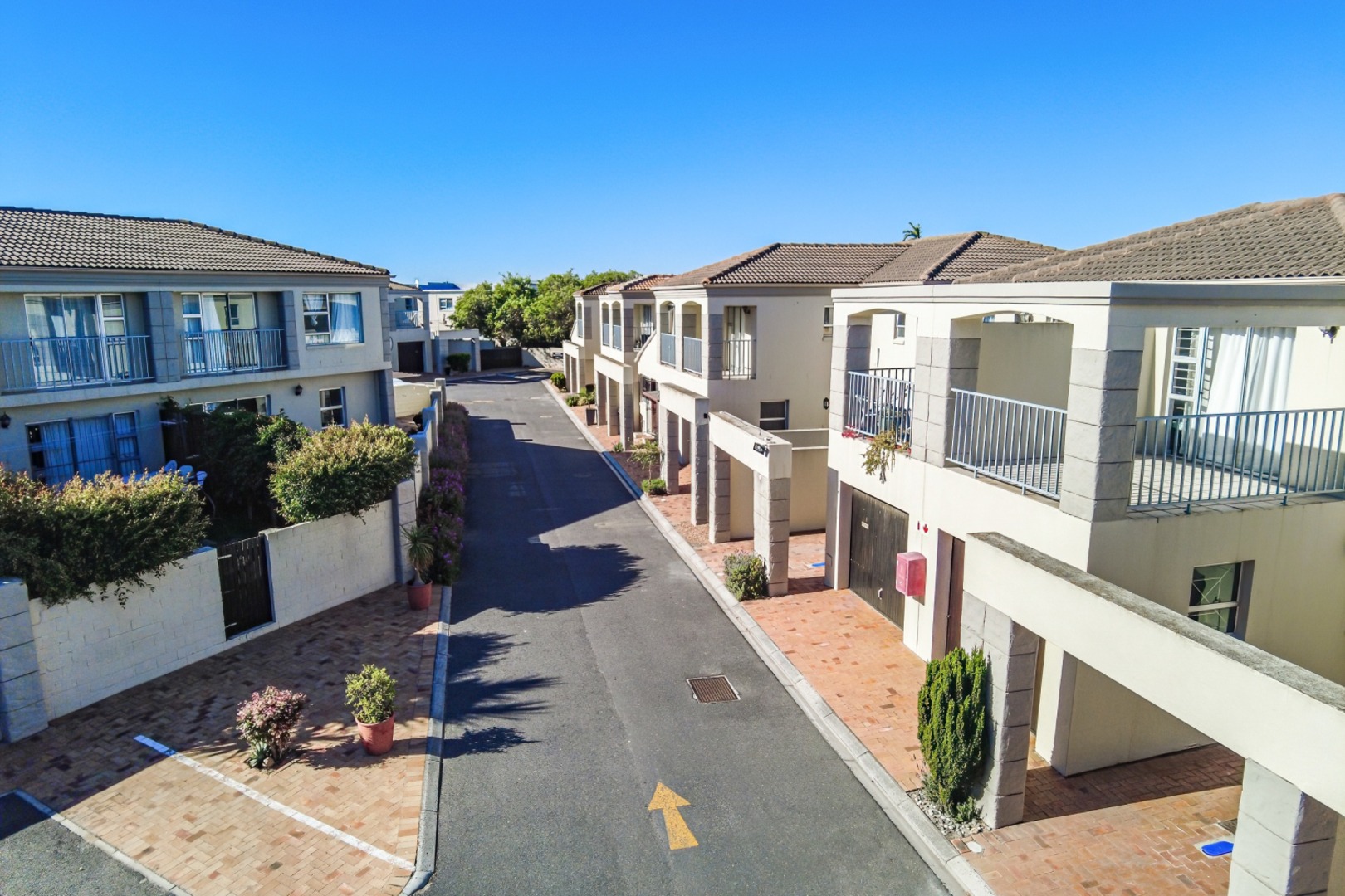 <!--[if BLOCK]><![endif]--> 20  Raats Drive, Parklands, Milnerton <!--[if ENDBLOCK]><![endif]-->