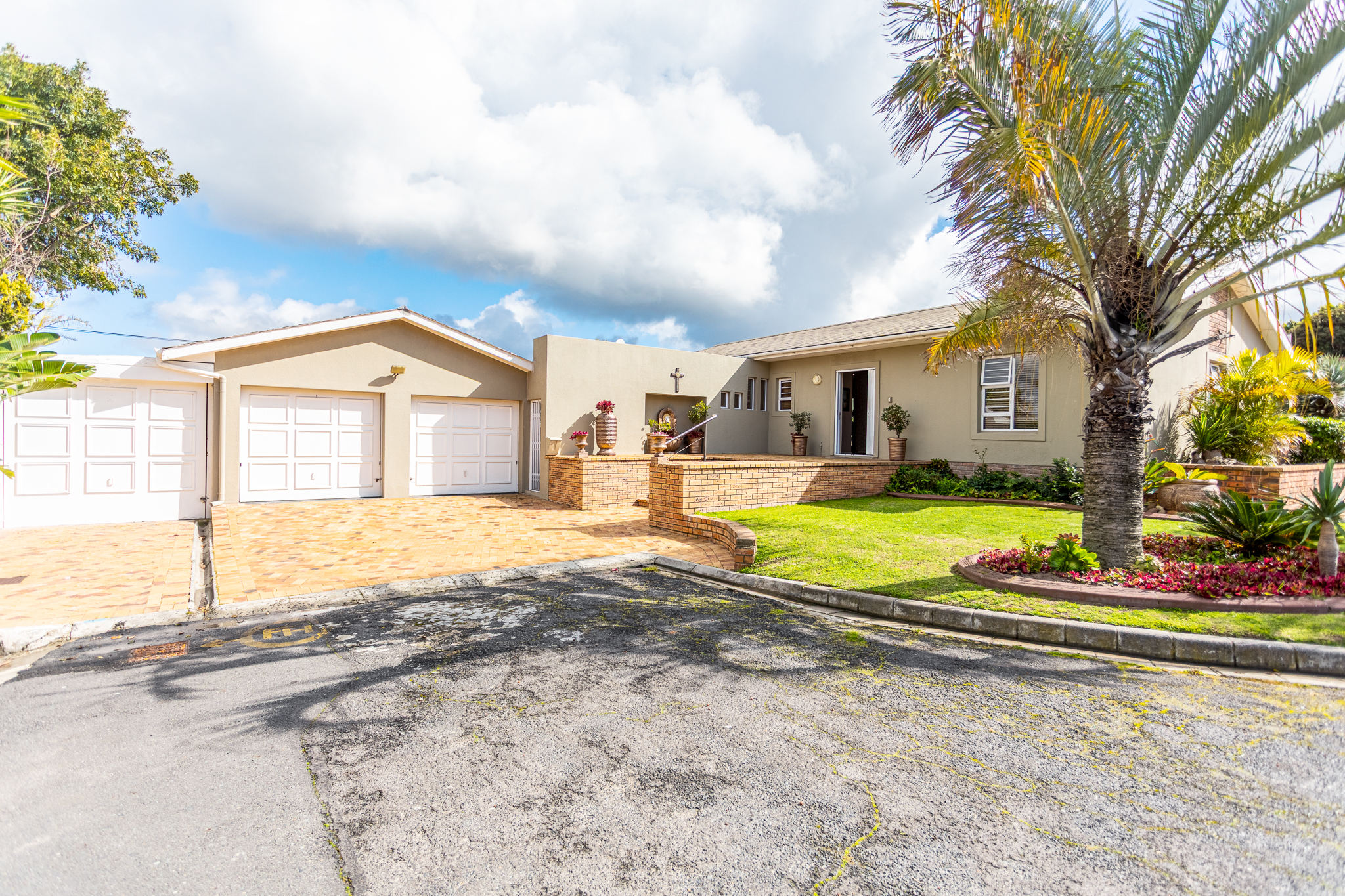 <!--[if BLOCK]><![endif]--> 5  Esme Close, Panorama, Parow <!--[if ENDBLOCK]><![endif]-->