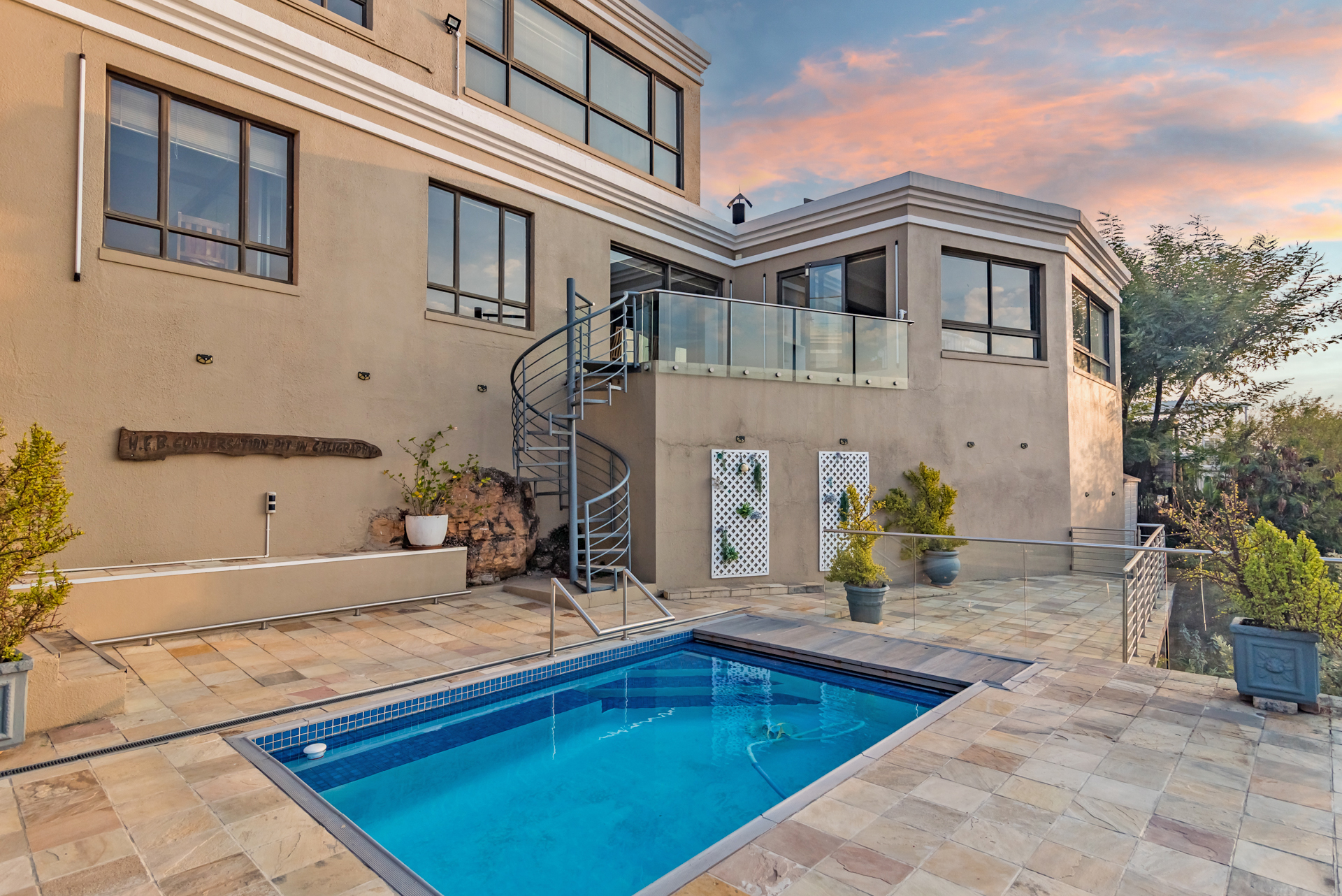 <!--[if BLOCK]><![endif]--> 7 Eagles Rock Panorama Drive, Constantia Kloof,  Roodepoort <!--[if ENDBLOCK]><![endif]-->