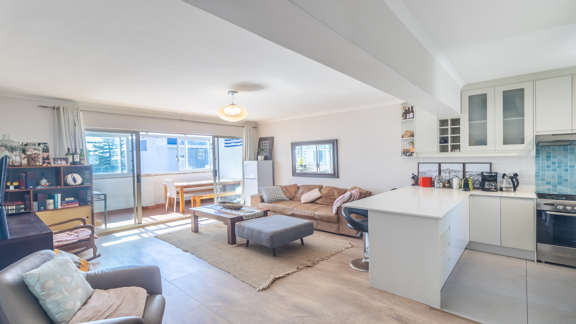 <!--[if BLOCK]><![endif]--> 403 Craigmore Main Road, Sea Point, Cape Town <!--[if ENDBLOCK]><![endif]-->