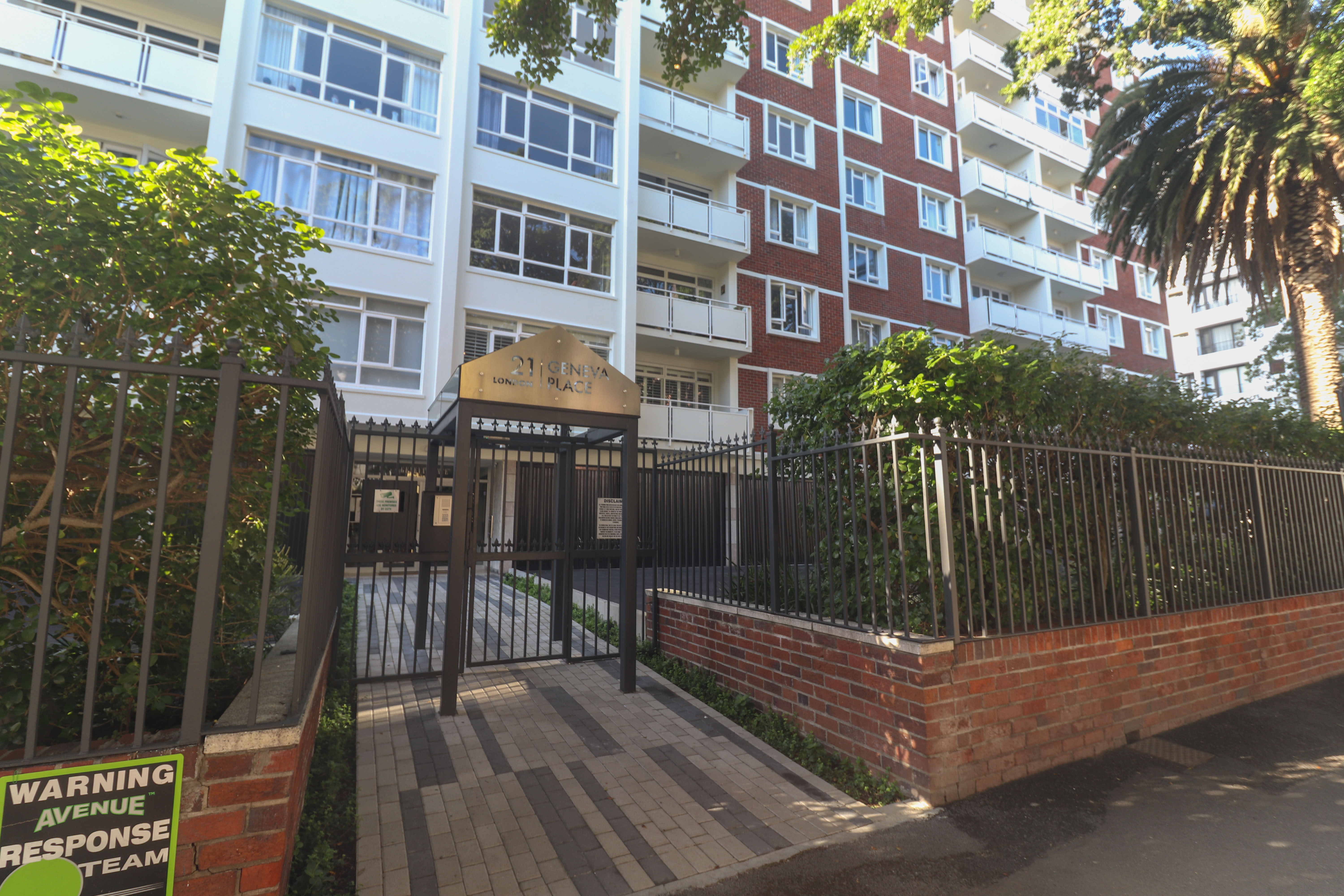 <!--[if BLOCK]><![endif]--> 43 Geneva Place Geneva, Sea Point, Cape Town <!--[if ENDBLOCK]><![endif]-->