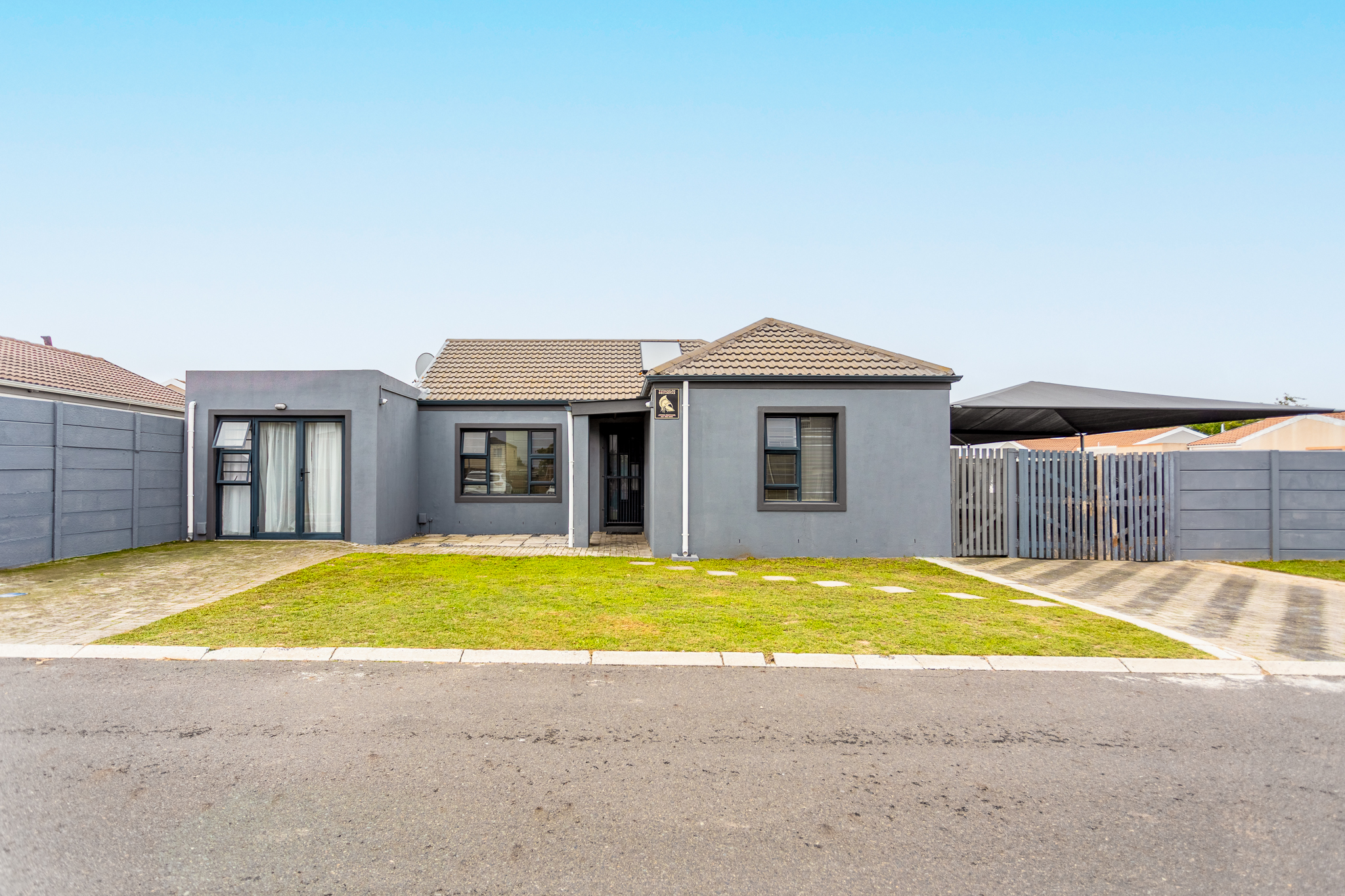 <!--[if BLOCK]><![endif]--> 8  Begania Street, Windsor Park, Kraaifontein <!--[if ENDBLOCK]><![endif]-->