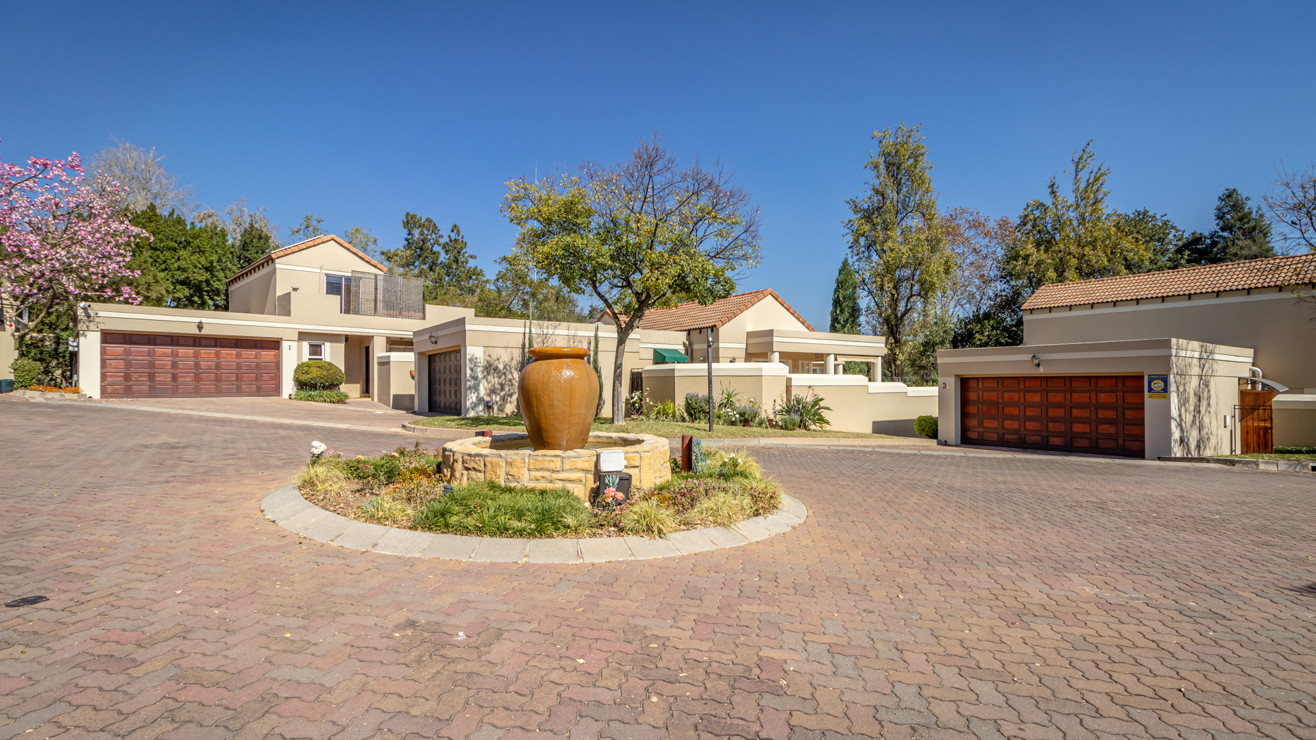<!--[if BLOCK]><![endif]--> 12 Caversham Hills 22 Flemmings Street, Mill Hill, Bryanston, Bryanston,  Sandton <!--[if ENDBLOCK]><![endif]-->