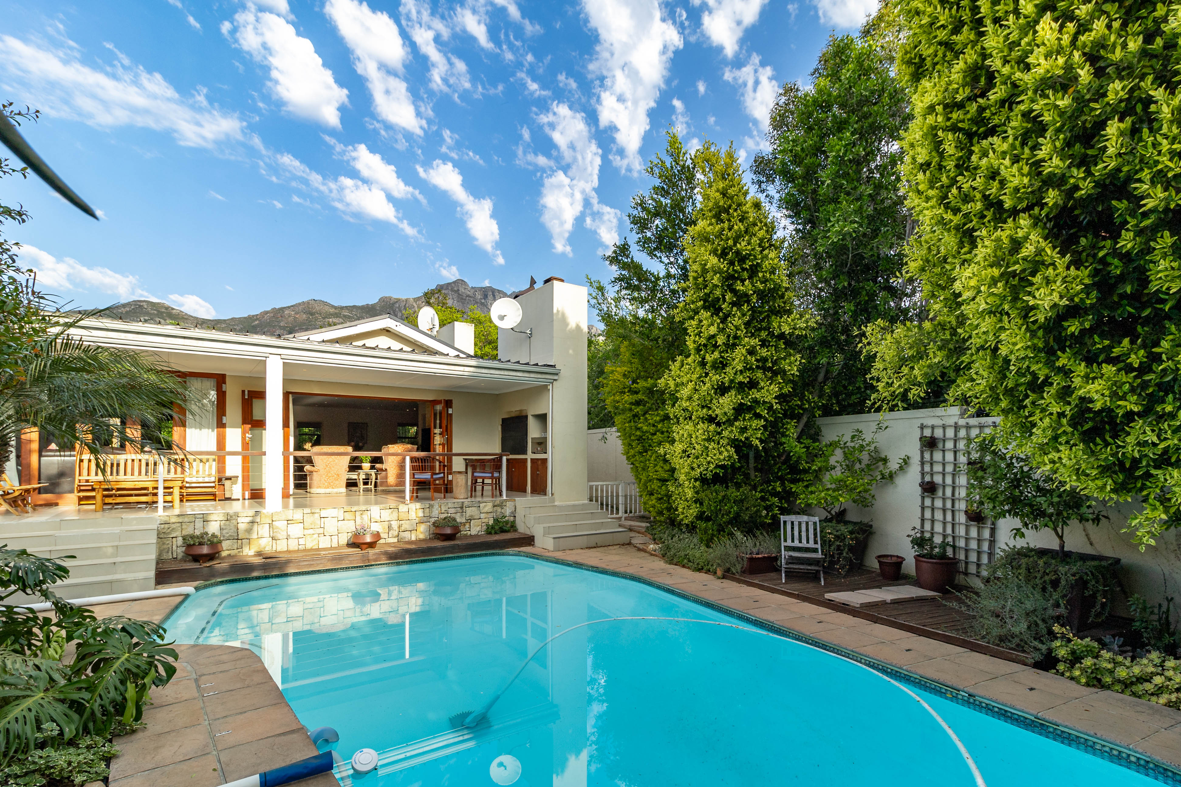  24  Sering Street, Dalsig, Stellenbosch 