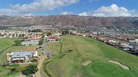  8  Chestnut Close, Fairview Golf Estate, Gordons Bay 