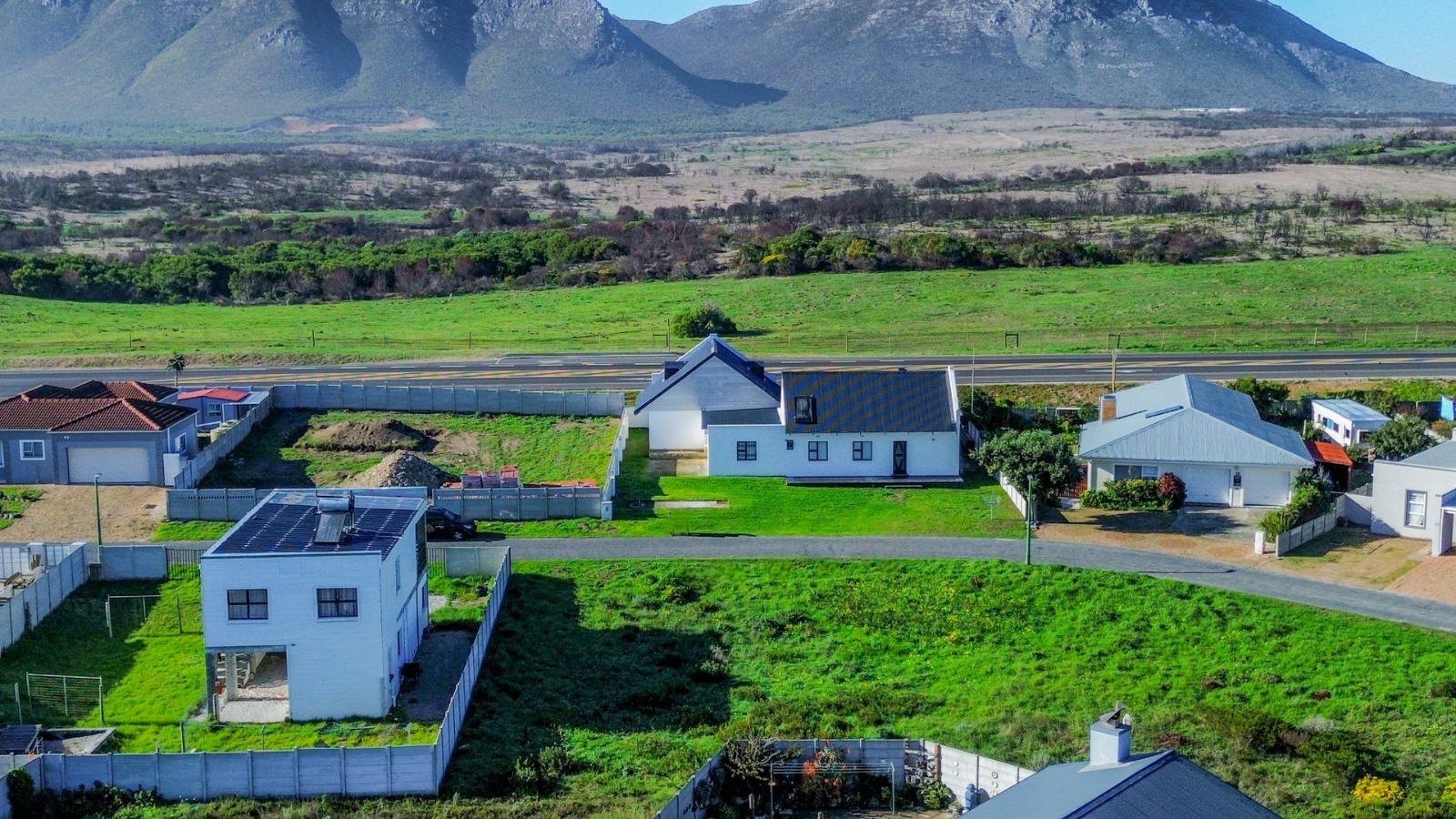 <!--[if BLOCK]><![endif]--> 3  Stormgans Street, Perlemoenbaai, Gansbaai <!--[if ENDBLOCK]><![endif]-->