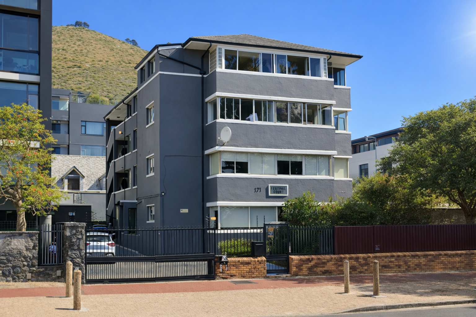  14 Festival Court Main Road, Green Point, Cape Town 