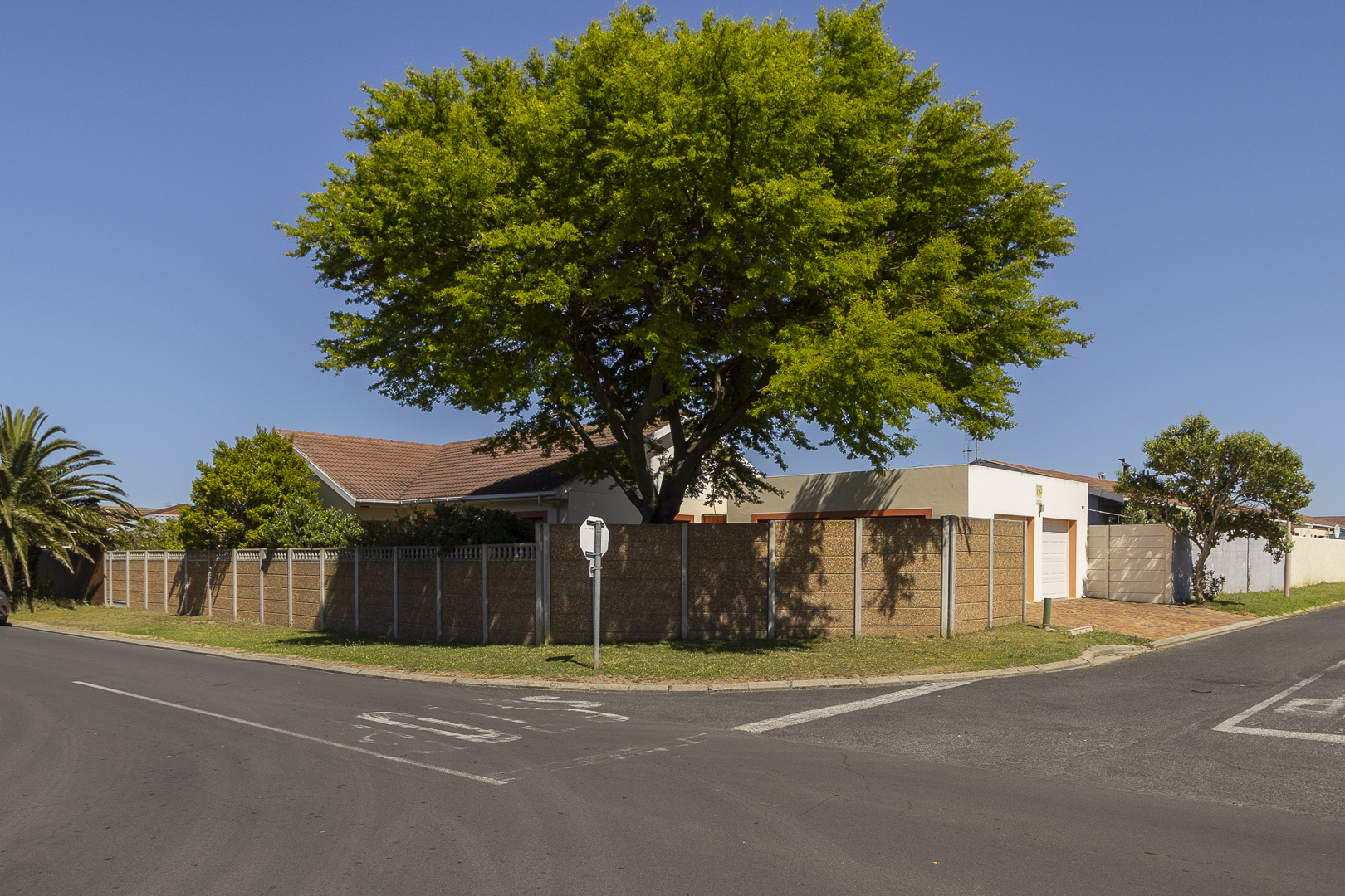 <!--[if BLOCK]><![endif]--> 5  Rooi-els Crescent, Onverwacht, Gordons Bay <!--[if ENDBLOCK]><![endif]-->