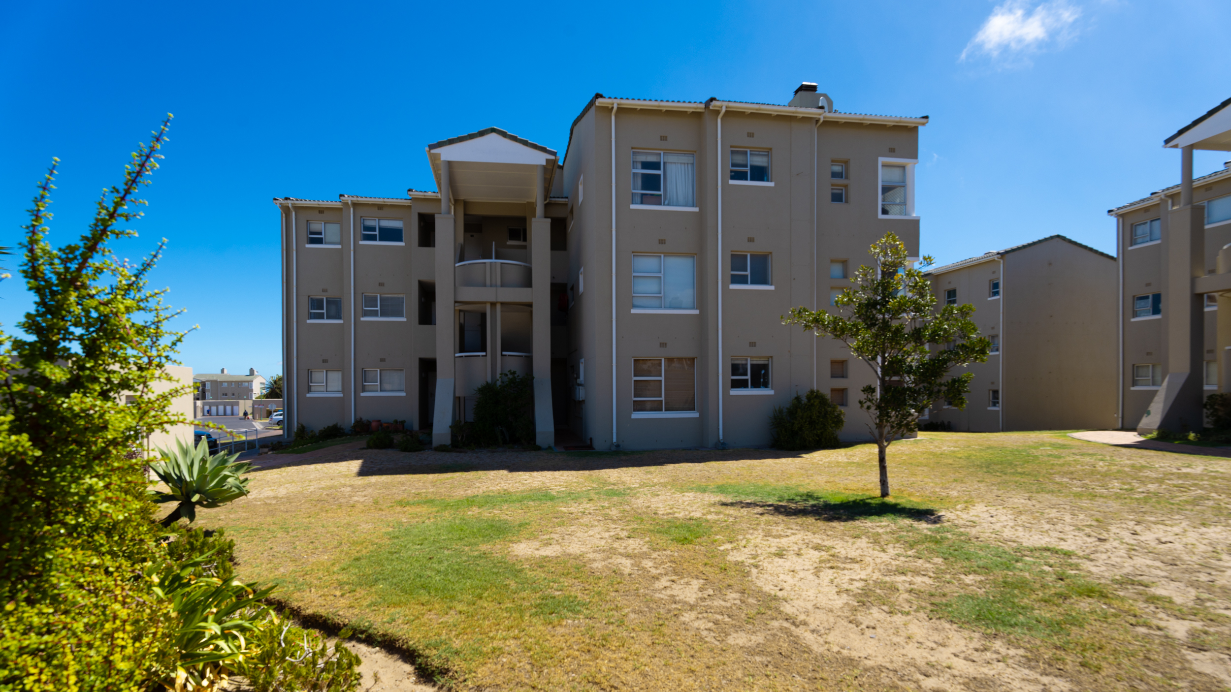  J8 Golf Beach 122A St Andrews Drive, Greenways, Strand 