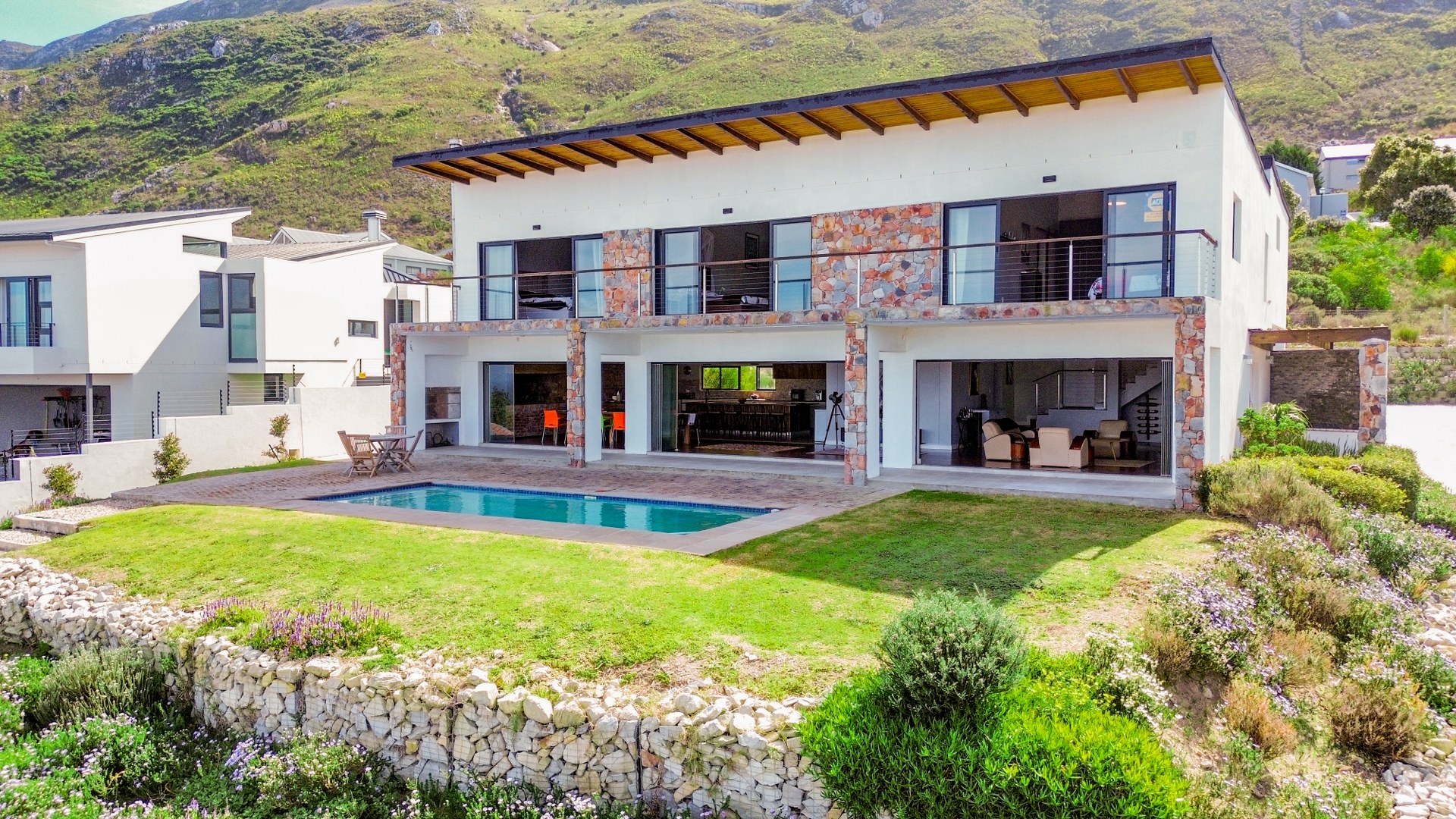 <!--[if BLOCK]><![endif]--> 18  Black Eagle Road, Chanteclair, Hermanus <!--[if ENDBLOCK]><![endif]-->