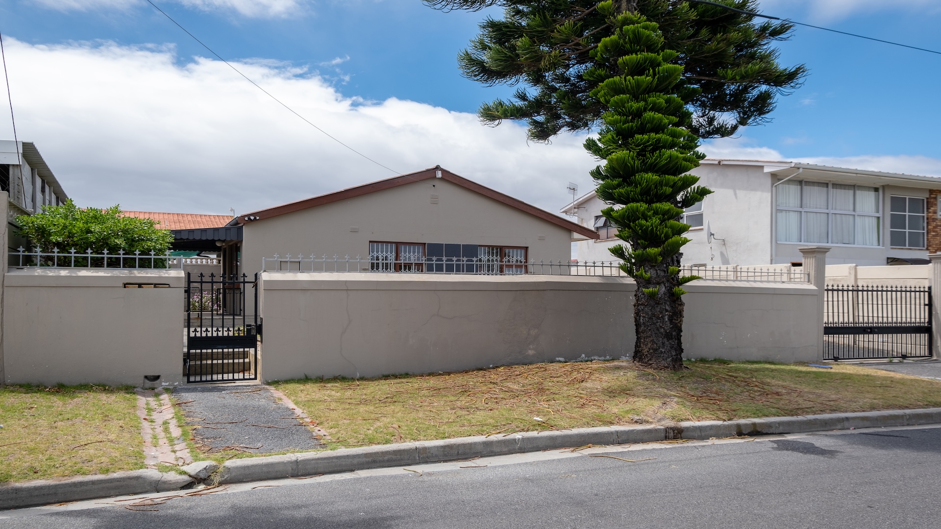 <!--[if BLOCK]><![endif]--> 5  bolmear road, Tijgerhof, Milnerton <!--[if ENDBLOCK]><![endif]-->