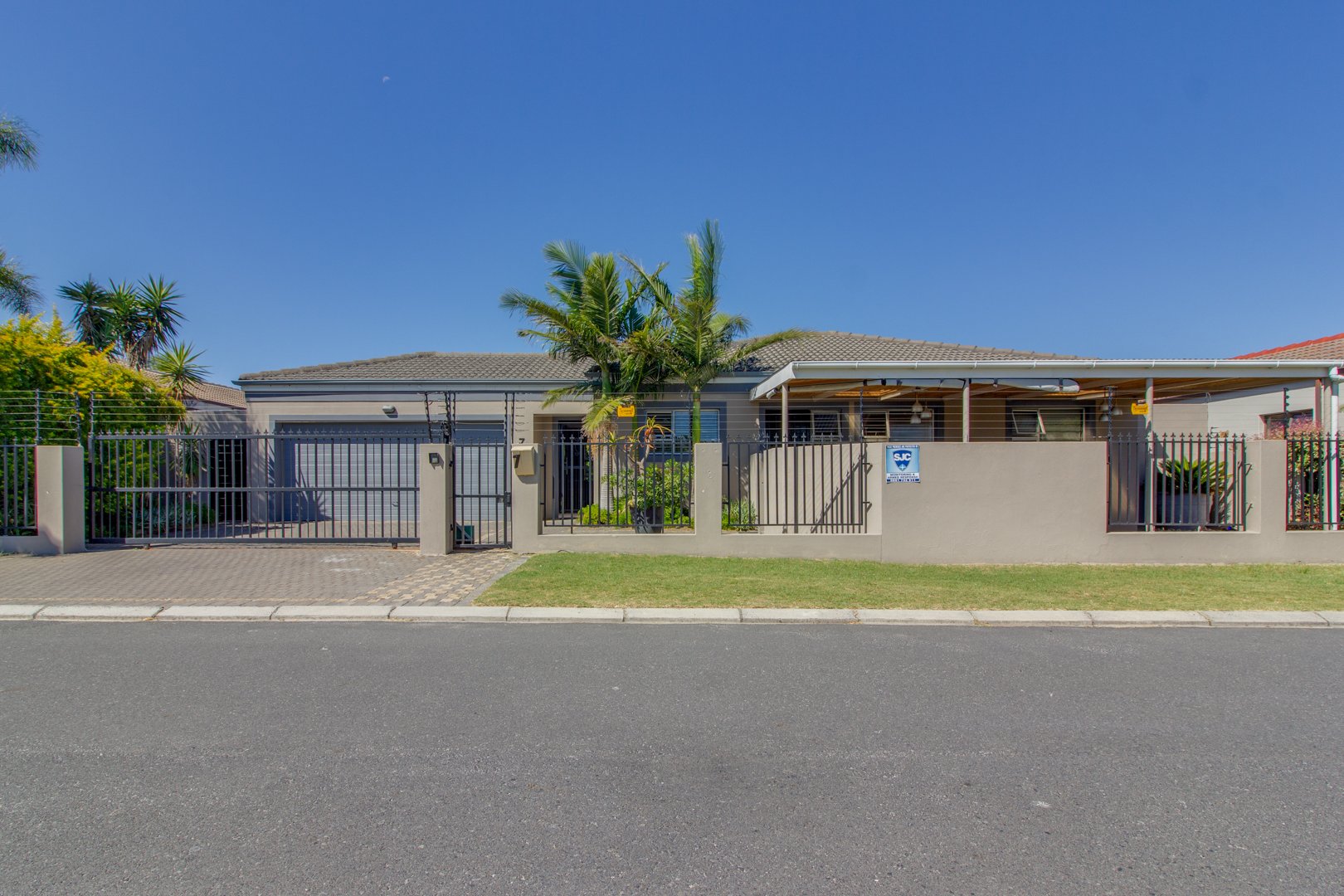 <!--[if BLOCK]><![endif]--> 7  Boeket Crescent, Sonkring, Brackenfell <!--[if ENDBLOCK]><![endif]-->