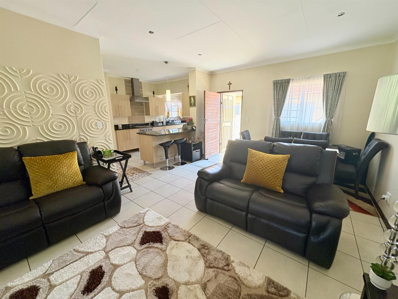<!--[if BLOCK]><![endif]--> 63 Pebble Sands Augrabies, Mooikloof Ridge, Pretoria <!--[if ENDBLOCK]><![endif]-->