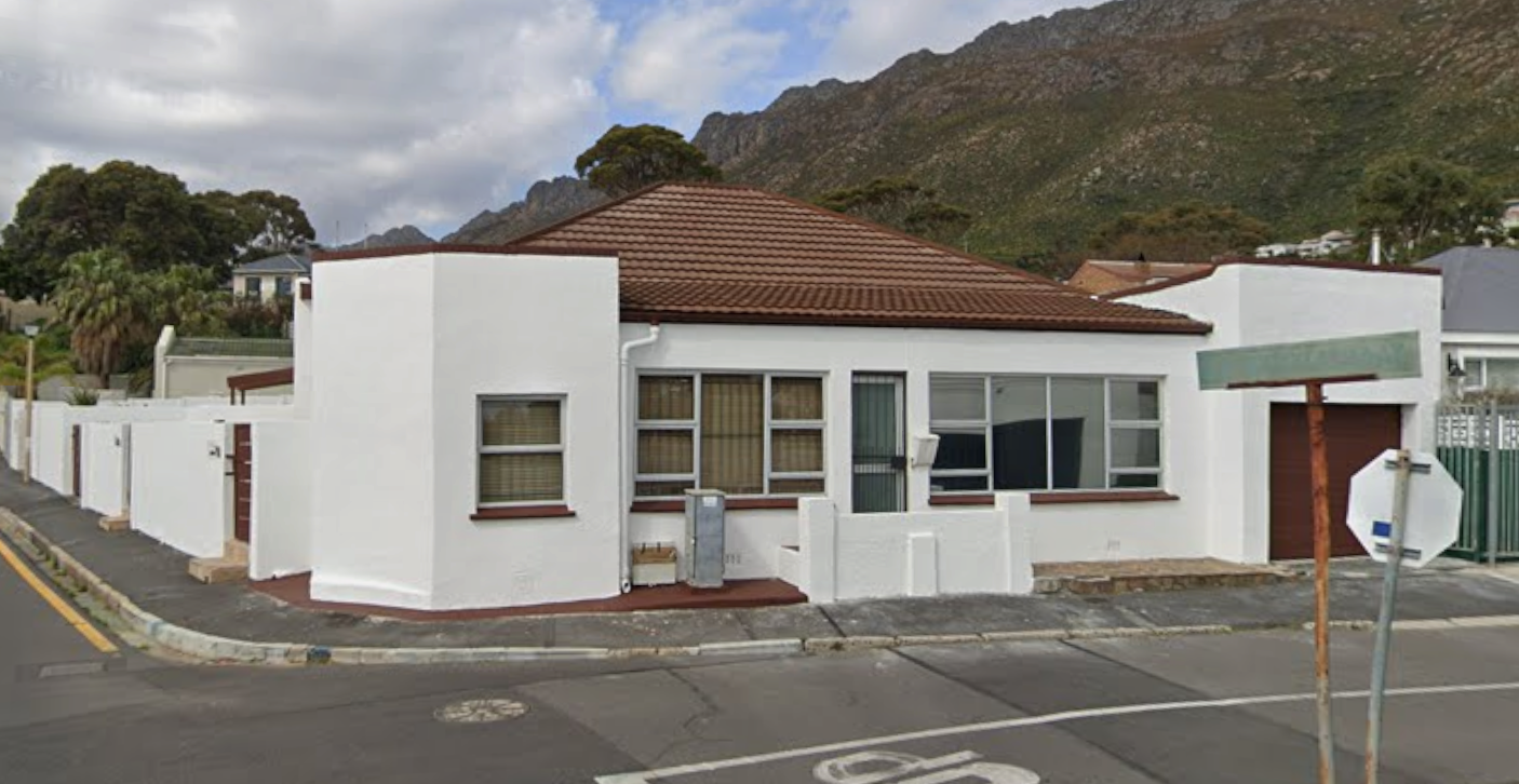  43   Berg Street, Gordons Bay, Gordons Bay 