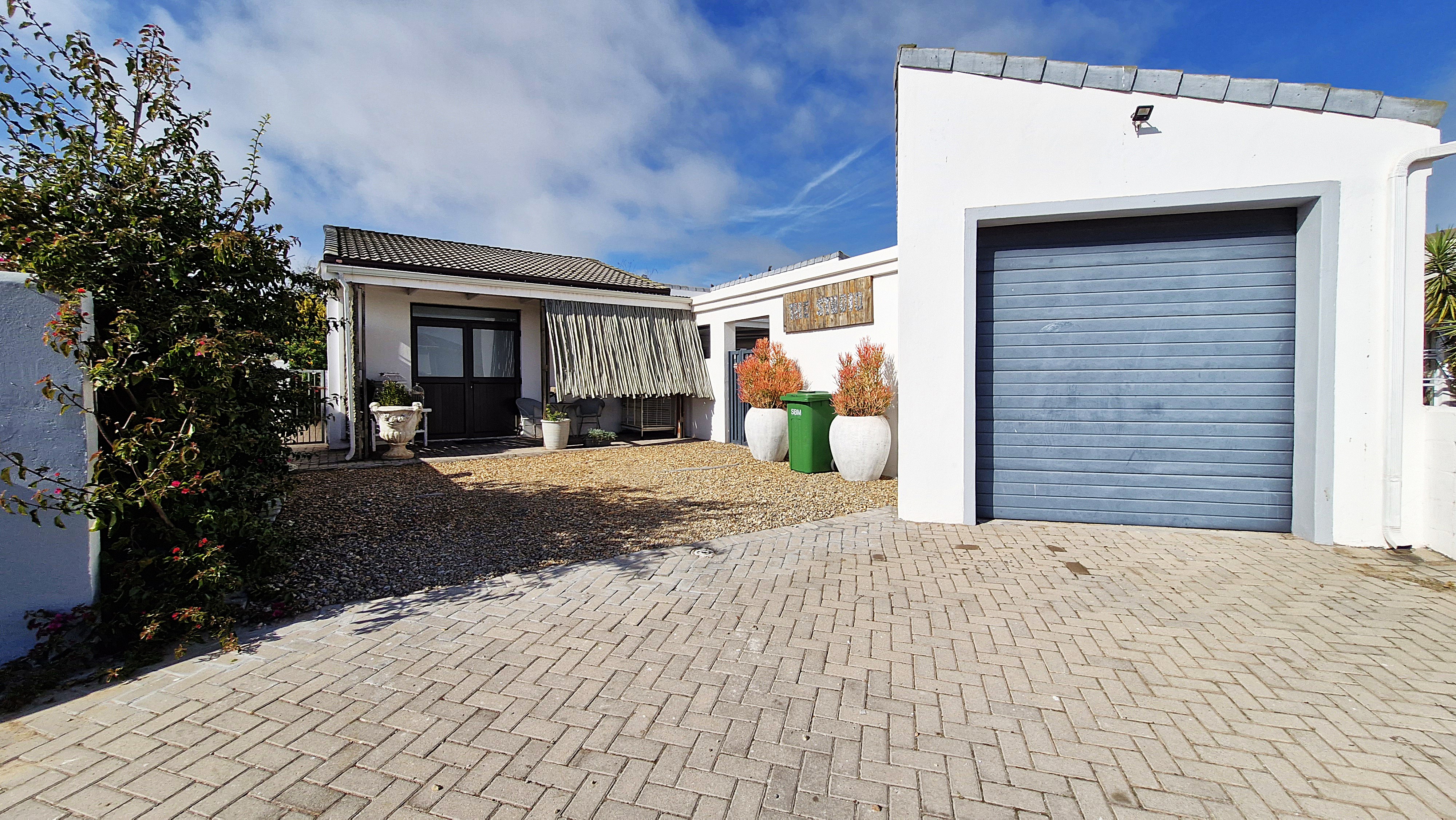 <!--[if BLOCK]><![endif]--> Property sold in Country Club <!--[if ENDBLOCK]><![endif]-->