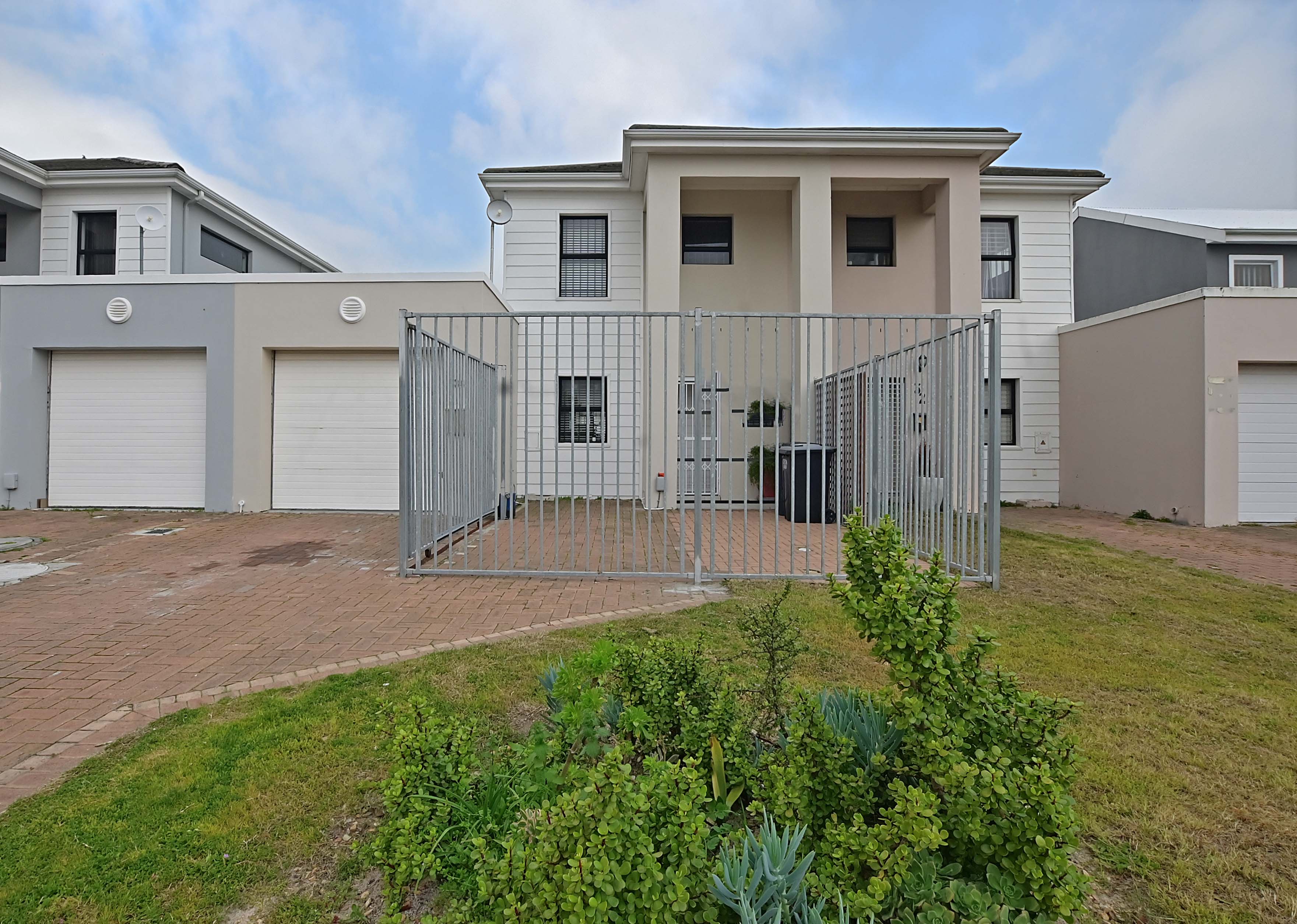  34  Torrington Crescent , Parklands, Milnerton 
