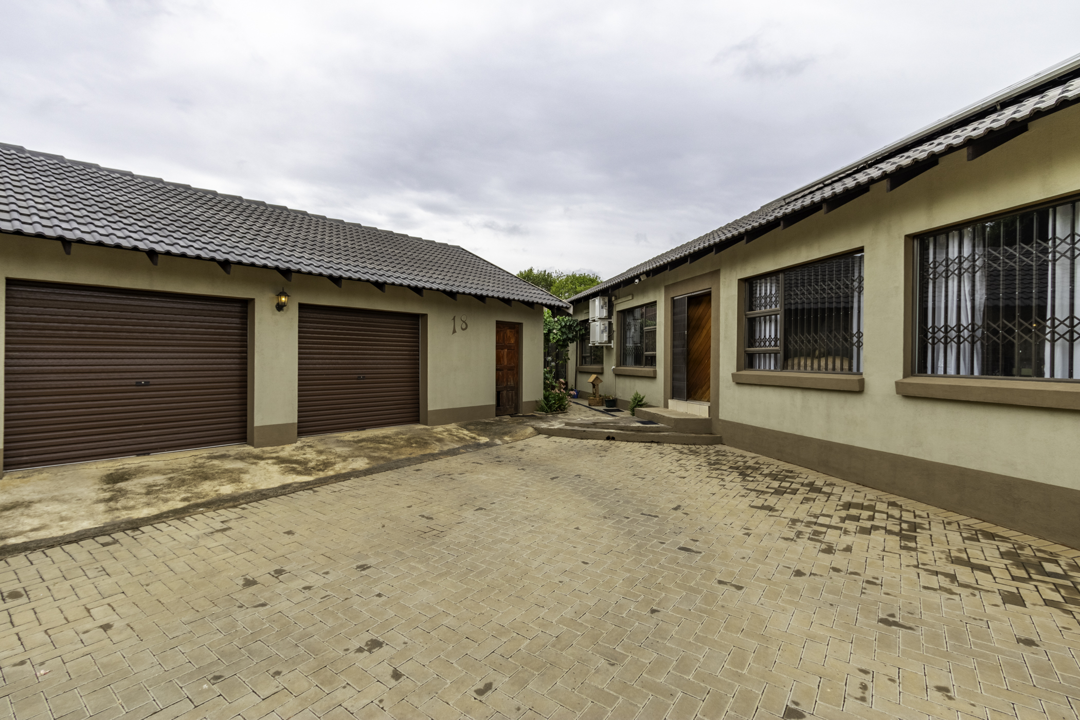 18  Clifton St, Crystal Park, Benoni