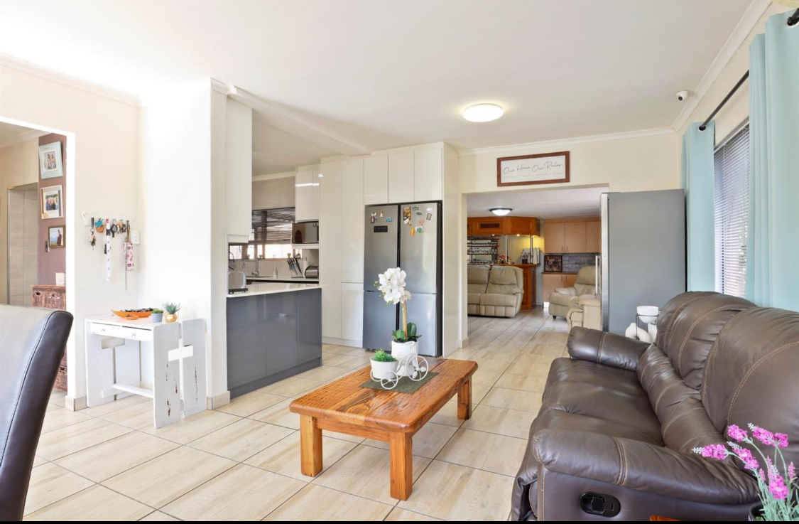 <!--[if BLOCK]><![endif]--> 54  Kipling, Windsor Park, Kraaifontein <!--[if ENDBLOCK]><![endif]-->