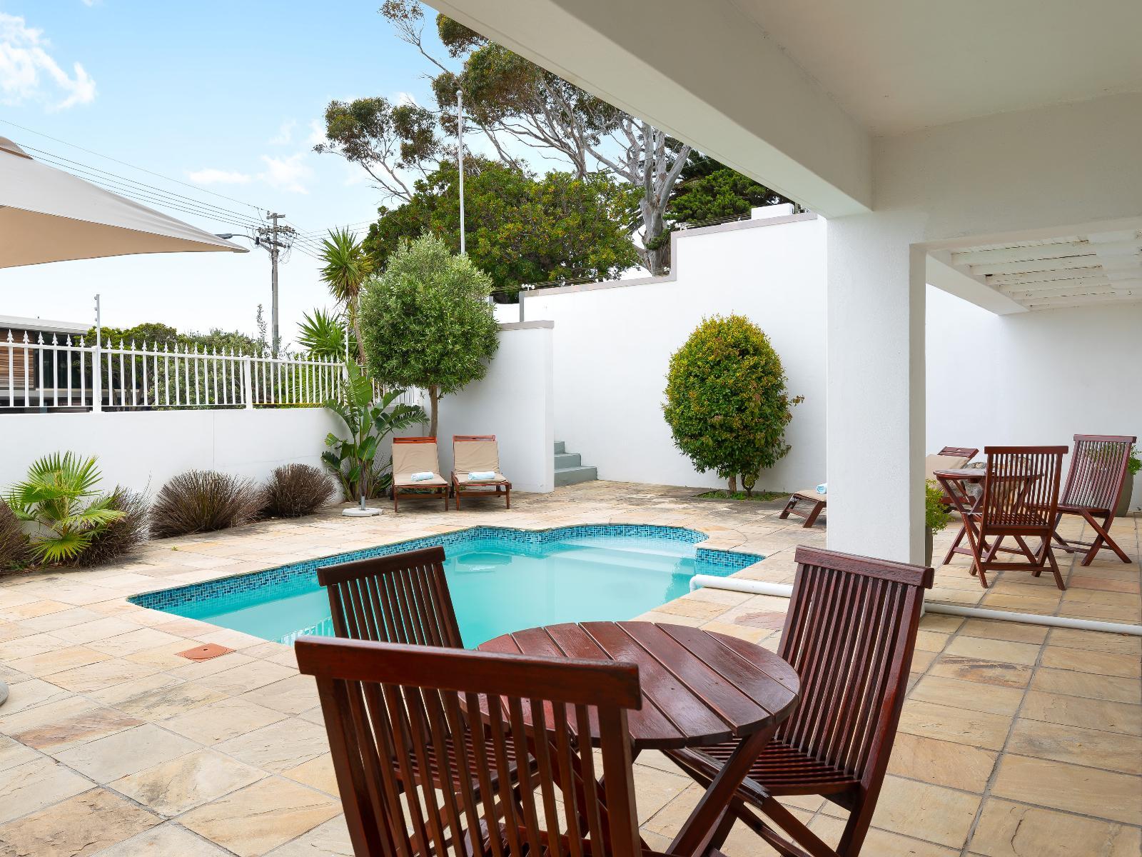  61  Camps Bay Drive, Camps Bay, Cape Town 