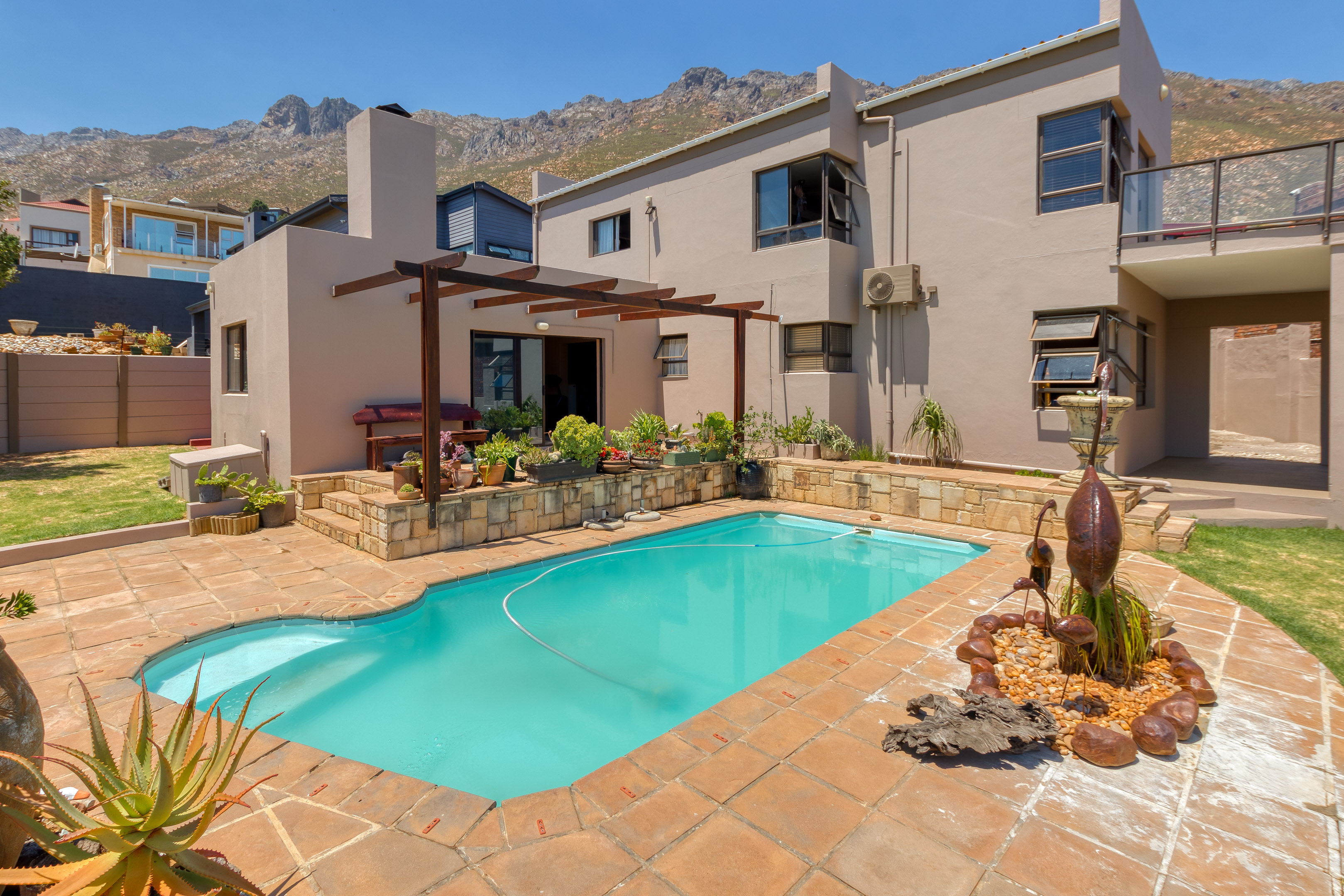  9  Freesia Crescent, Mansfield, Gordons Bay 