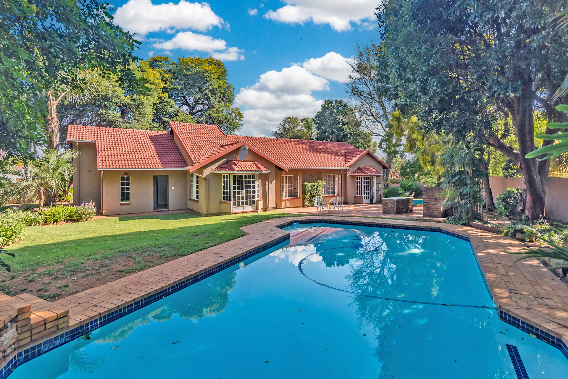 <!--[if BLOCK]><![endif]--> 1090  Chateau Avenue, Allens Nek,  Roodepoort <!--[if ENDBLOCK]><![endif]-->