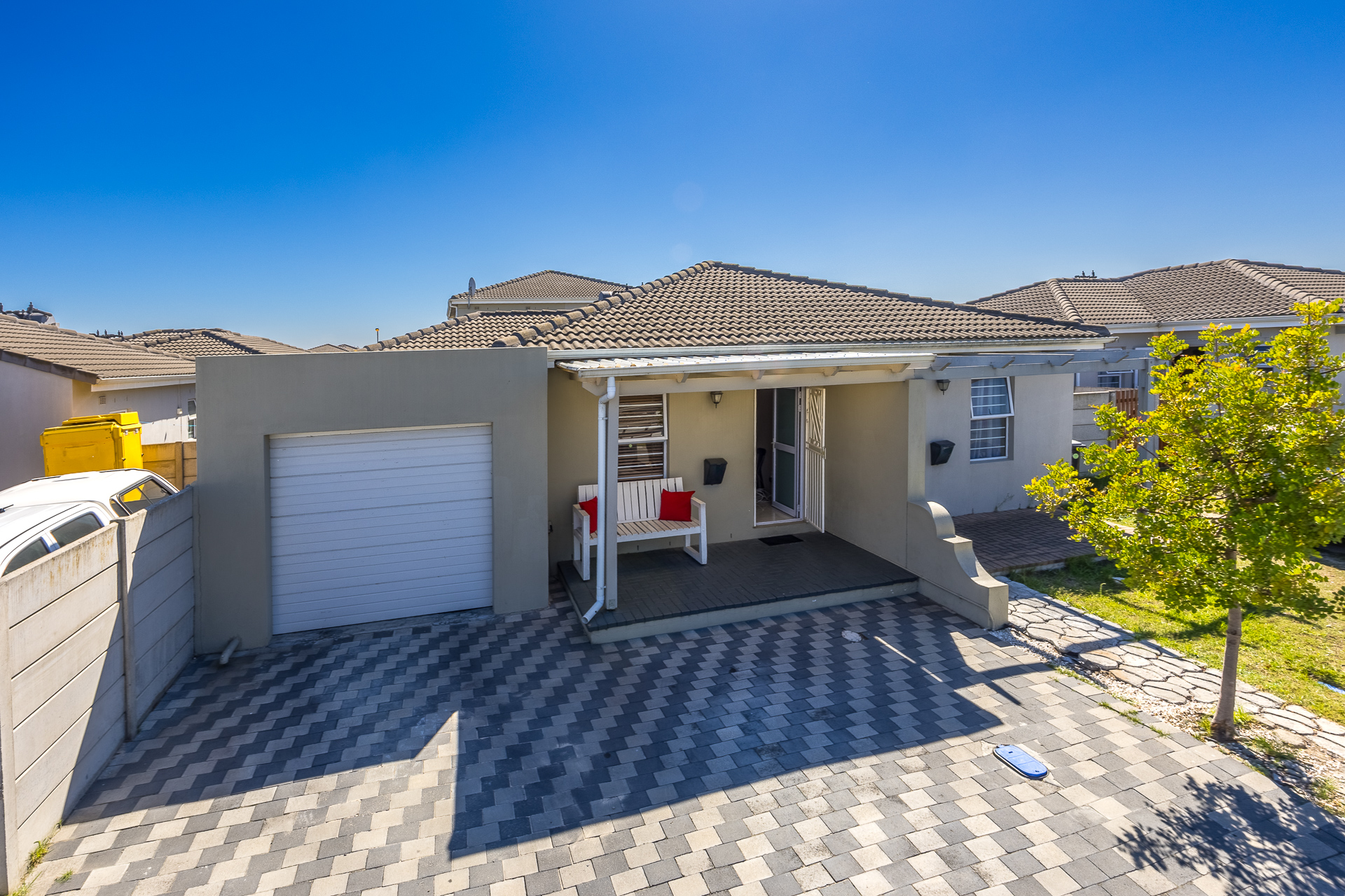 <!--[if BLOCK]><![endif]--> Property sold in Bardale Village <!--[if ENDBLOCK]><![endif]-->