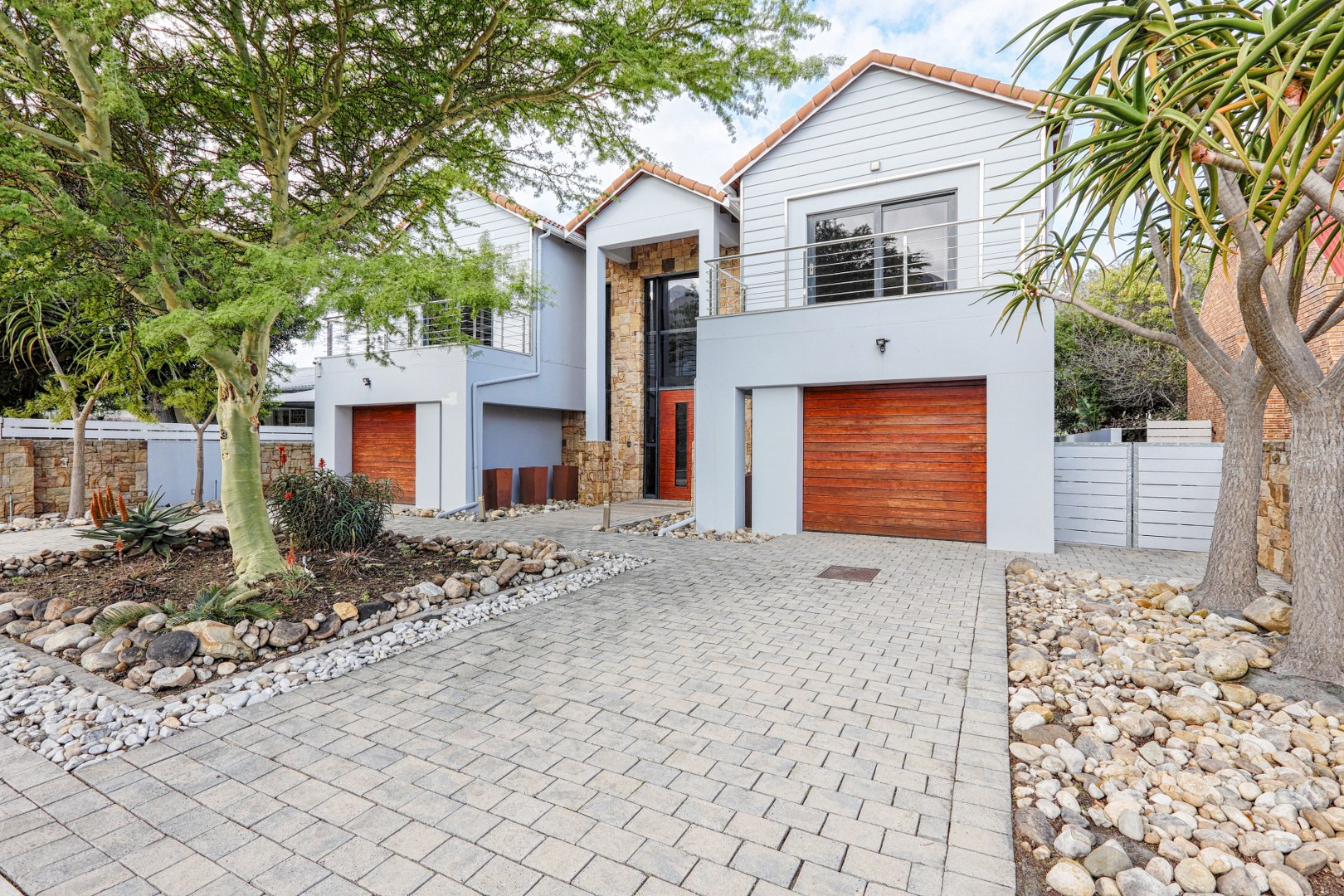 <!--[if BLOCK]><![endif]--> 13  King Street, Onrustrivier, Hermanus <!--[if ENDBLOCK]><![endif]-->