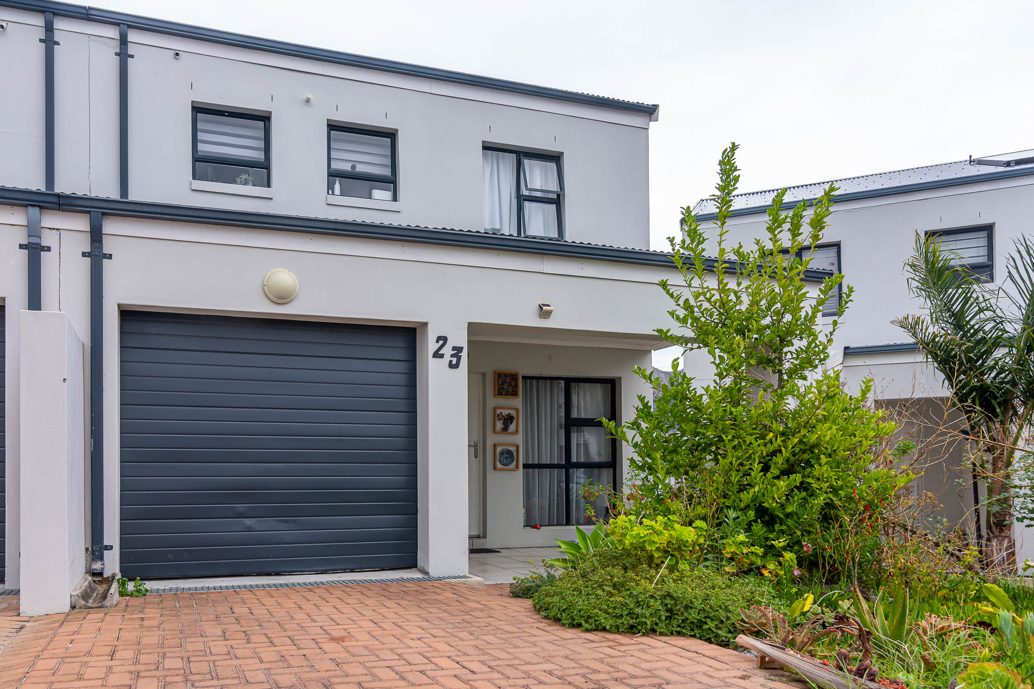  23  Millbrook Crescent, Onverwacht, Gordons Bay 