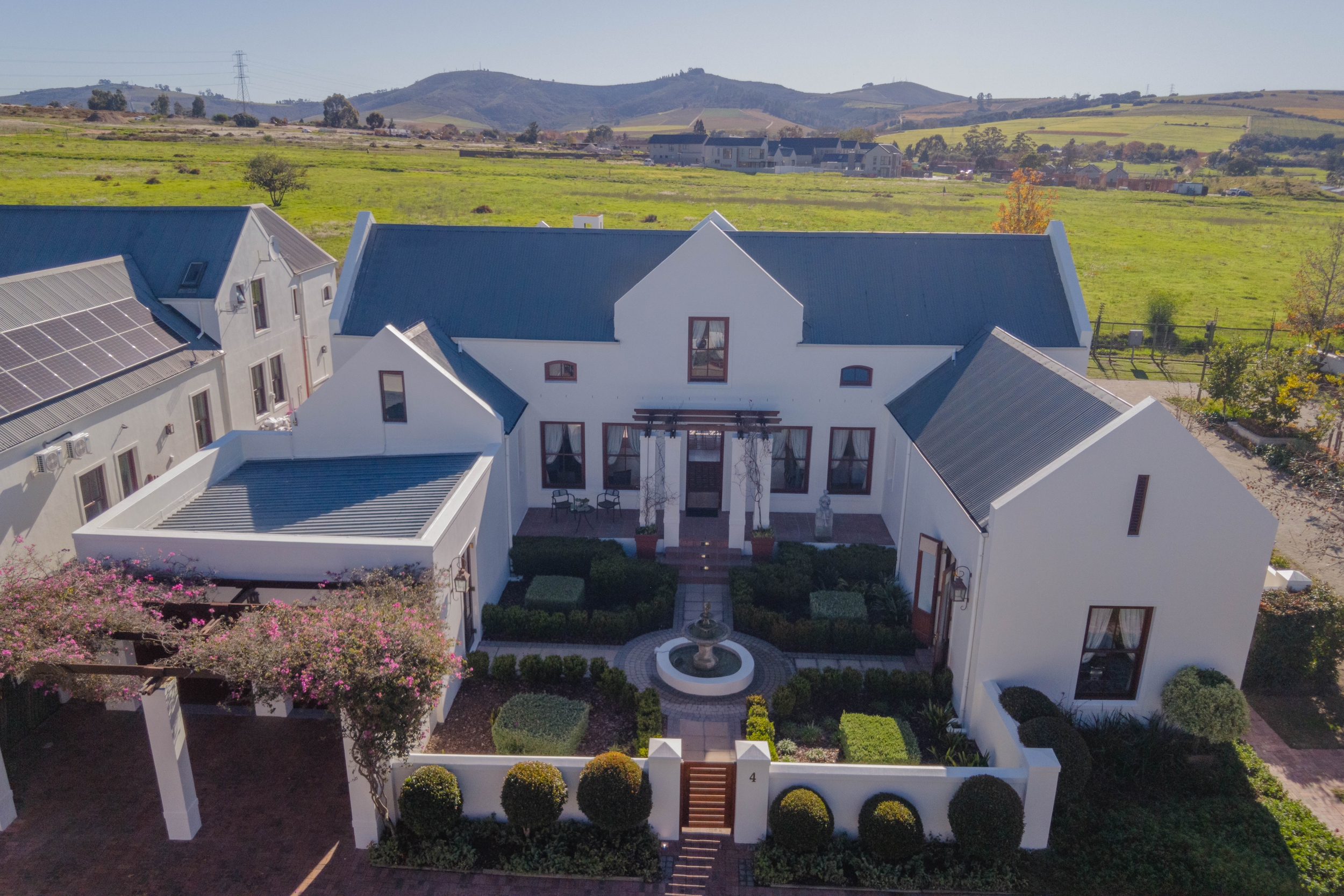 <!--[if BLOCK]><![endif]--> 4  Digteby Estate, Digteby Estate, Stellenbosch <!--[if ENDBLOCK]><![endif]-->